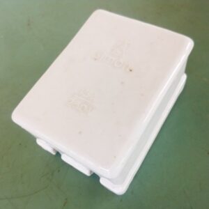 Caja antigua de fusibles Simón