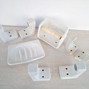Lote de apliques antiguos de baño