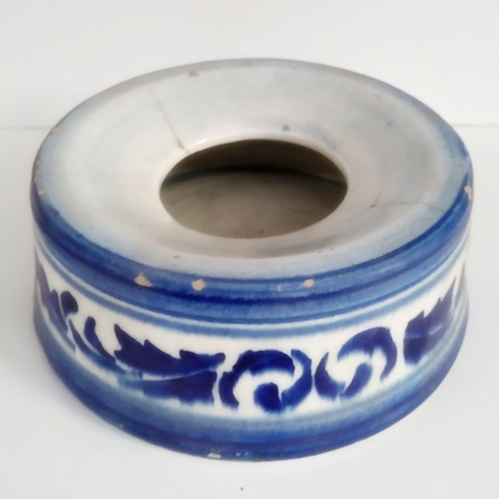 Escupidera de cerámica