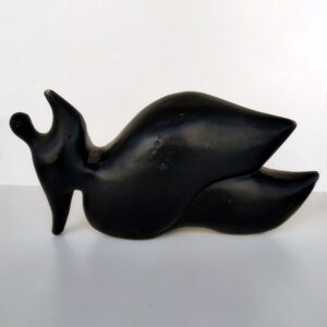 Figura de madera de mujer