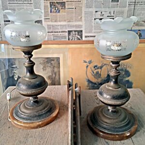 Lámparas antiguas de mesa