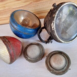 Lote de faros diferentes de coche y moto