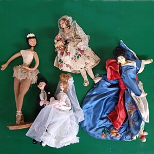 Lote de muñecas Layna