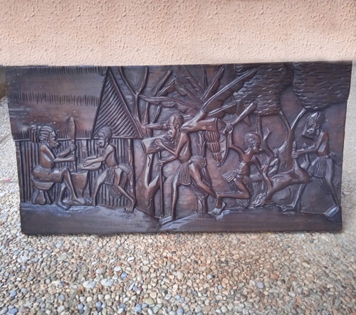 Tabla tallada africana