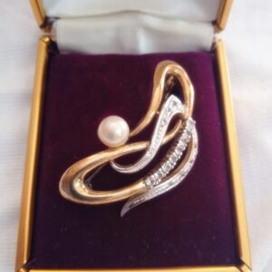 Broche vintage con perla