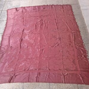 Colcha antigua rojo oscuro