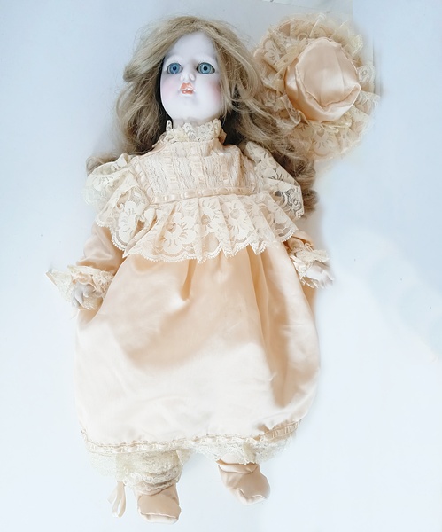 Muñeca de porcelana Ramón Inglés - Imagen 3