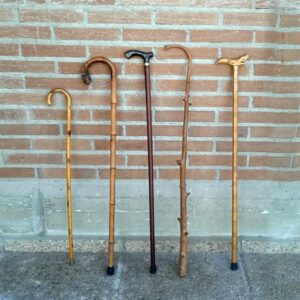 Bastones o gallatos diferentes diseños de madera